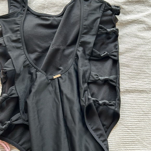 Bathing suit - Picture 3 of 4